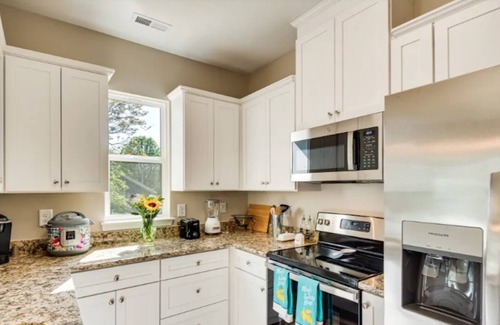 Gastonia House | Corporate Housing for Business & Family