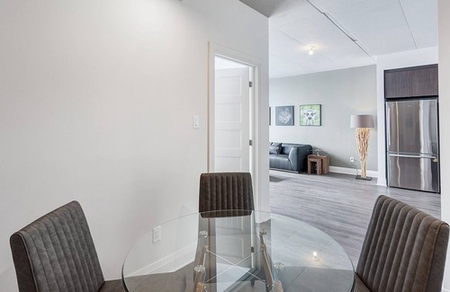 Laval Apartment | Corporate Stays | L'Equinoxe | Spacious 1BR