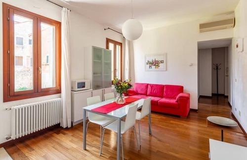 Castello House | Corte Nova