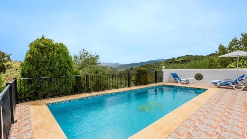 Alozaina Villa | Cortijo los Valles Alozaina by Ruralidays