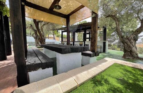 Villanueva Mesia House | Cortijo Rural Español Ideal para desconectar!