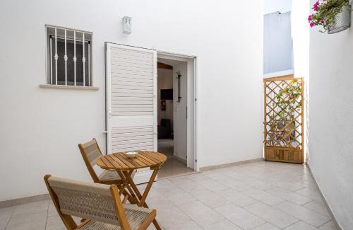 Racale House | Cortile Carducci