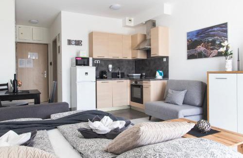 Corvin negyed Apartment | Corvin Gem Apartment with PARKING