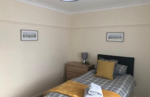 Newton Aycliffe House | Cosin Close Serviced Accommodation