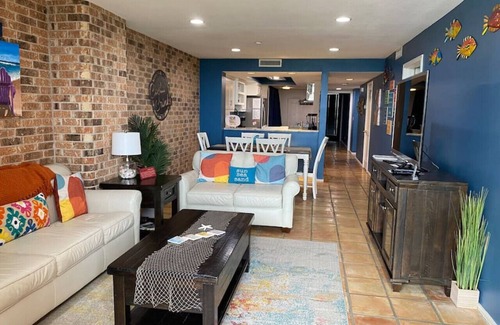 Port Aransas Condo | Costa Crinks · On the beach! Breathtaking views! Great location!