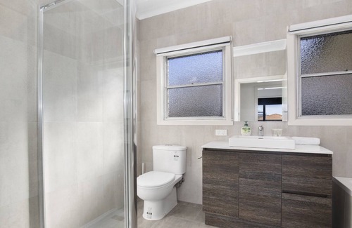 Armidale House | Costa Park Cottage Ena