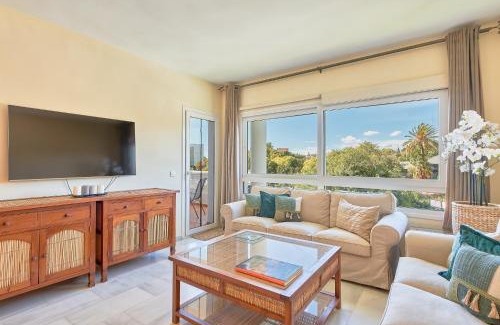 Puerto Banus Apartment | Costa Playa Rocio