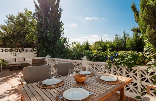 Marbella Ski Chalet | Costabella Beach House · Magnolia Marbella