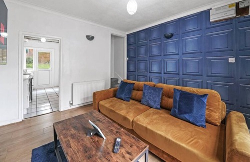 Streatham Apartment | Cosy 2 Bed 5 Guests Garden parking-wifi & Netflix