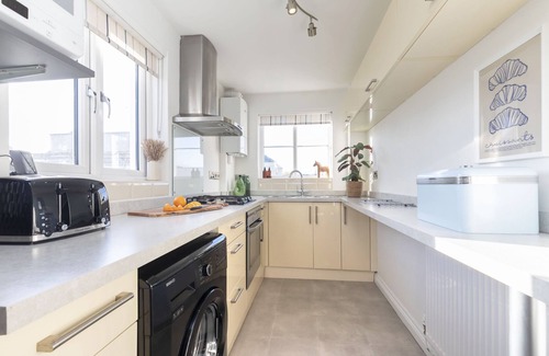 Montpellier Apartment | Cosy 2-Bed Apartment in Tivoli