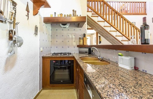 Pollensa Villa | Cosy 2 Bedroom Villa, A/C, Private Pool, Mountain Views between Pollensa & Alcudia, Beaches & Golf!