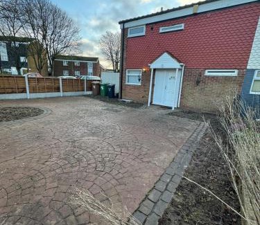 Marston Green House | Cosy 2bed home near NEC BHX HS2 Business Park