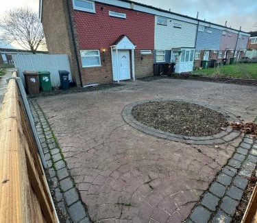 Marston Green House | Cosy 2bed home near NEC BHX HS2 Business Park