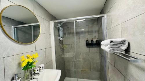 Kidbrooke with Hornfair Apartment | Cosy and Comfy Deluxe Entire Apartment