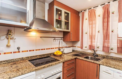 Cabanes Apartment | Cosy apartment for 6 people with A/C, pool, TV and terrace