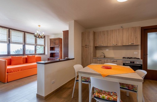 Castagnole Monferrato Apartment | Cosy apartment for 3 guests with A/C, WIFI, TV and balcony