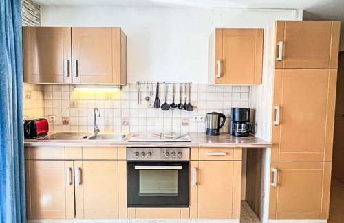 Uehlingen-Birkendorf Apartment | Cosy apartment for 3 guests with WIFI, TV, terrace and parking