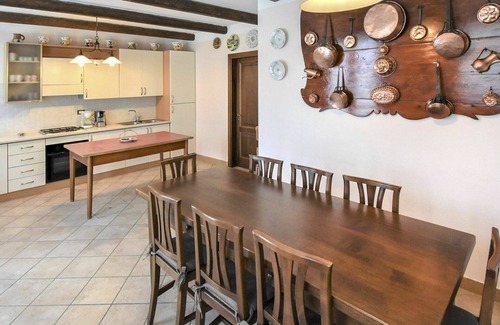 Ariano nel Polesine House | Cosy apartment in villa for 9 guests with pool, WIFI, A/C, TV and patio