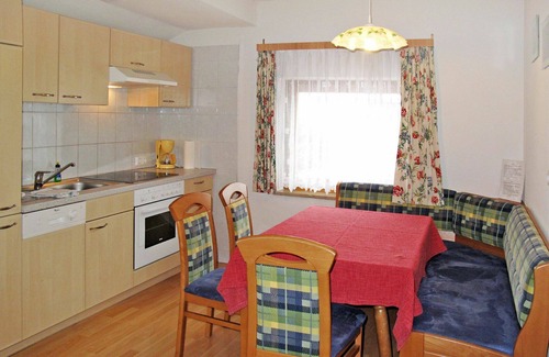 St. Valentin auf der Haide Apartment | Cosy apartment for 4 people with WIFI, TV and terrace
