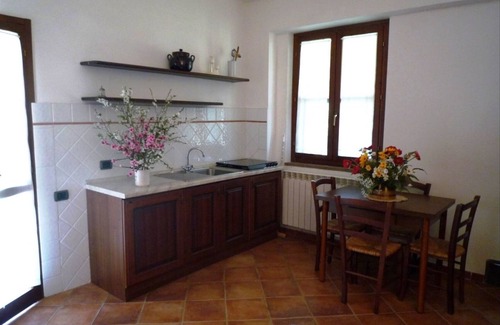 Magliano in Toscana Apartment | Cosy apartment for 4 guests with TV and pets allowed
