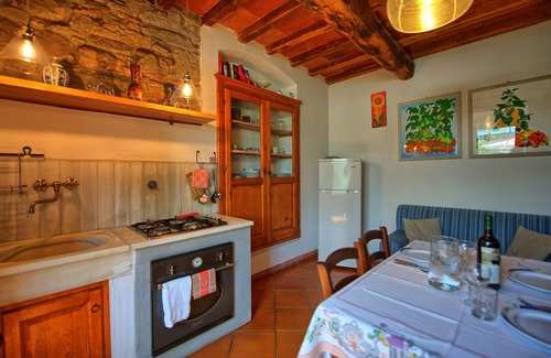 Greve in Chianti Apartment | Cosy apartment with pool, WIFI, TV, patio, pets allowed, panoramic view, close to Greve In Chianti