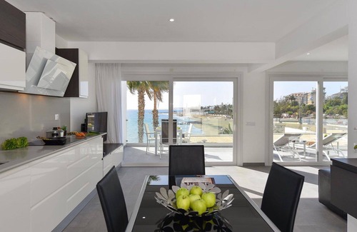 San Agustin Apartment | Cosy apartment for 6 people with WIFI, A/C, TV, terrace and pets allowed