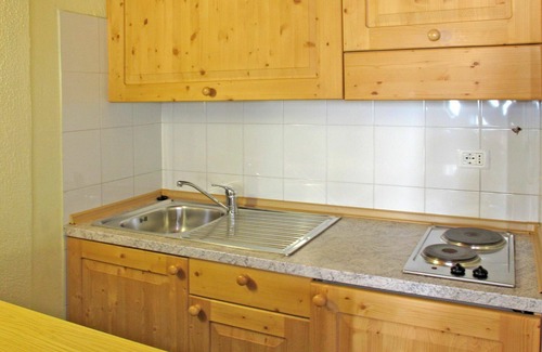 Limone sul Garda Apartment | Cosy apartment for 4 people with WIFI, pool, A/C, hot tub, TV and terrace