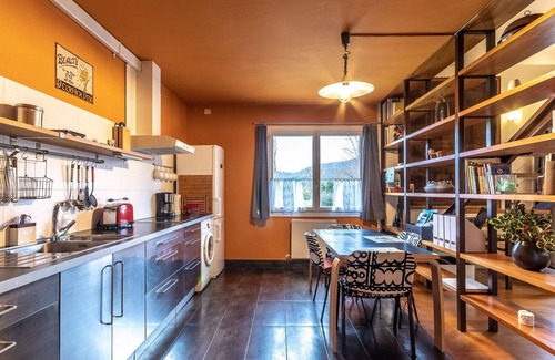 Busturia Apartment | Cosy apartment for 4 guests with WIFI, TV and patio