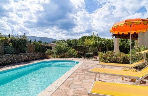 Nans-les-Pins Apartment | Cosy apartment for 8 guests with private pool, WIFI, TV and terrace