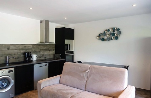 Sari-Solenzara Apartment | Cosy apartment for 4 guests with private pool, A/C, WIFI, TV, terrace and pets allowed