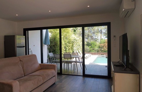 Sari-Solenzara Apartment | Cosy apartment for 4 guests with private pool, A/C, WIFI, TV, terrace and pets allowed