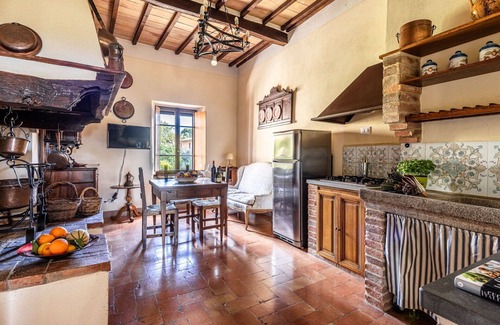 Monticchiello Apartment | Cosy apartment for 4 guests with A/C, WIFI and TV, close to Montepulciano