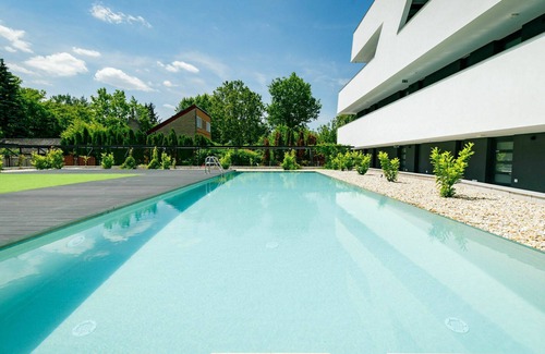 Balatonszemes Apartment | Cosy apartment for 6 guests with A/C, WIFI, pool, TV, terrace and pets allowed