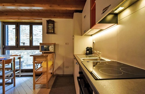 Campodolcino Apartment | Cosy apartment for 5 people with WIFI, TV and pets allowed