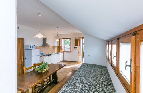 San Baronto Apartment | Cosy apartment for 4 people with WIFI, pool, balcony, pets allowed and panoramic view