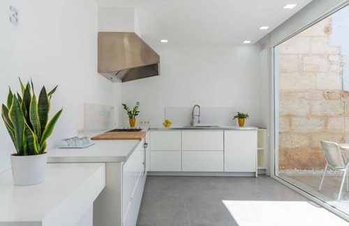 Sa Pobla Apartment | Cosy apartment for 2 people with WIFI, A/C, TV and patio