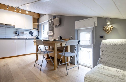 Madesimo Apartment | Cosy apartment for 2 people with WIFI and TV