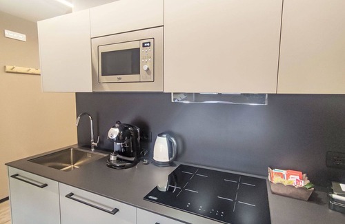 Arco Apartment | Cosy apartment for 3 people with WIFI, A/C, TV and patio