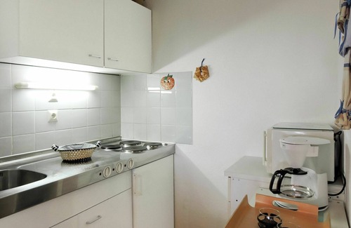 Loffingen Apartment | Cosy apartment for 4 guests with pool, WIFI, TV, balcony and parking