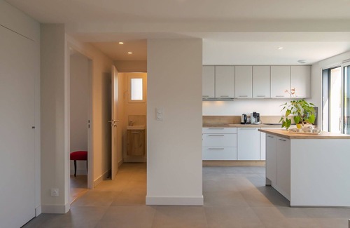 Nevez Apartment | Cosy apartment for 4 guests with WIFI, TV and balcony