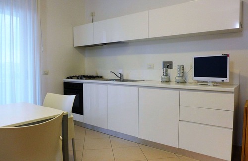 Marina di Vasto Apartment | Cosy apartment for 4 people with pool, WIFI, A/C, TV, patio and pets allowed