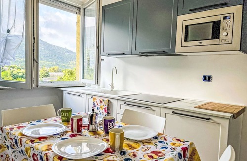Ceriale Apartment | Cosy apartment for 4 people with WIFI, A/C, TV and balcony