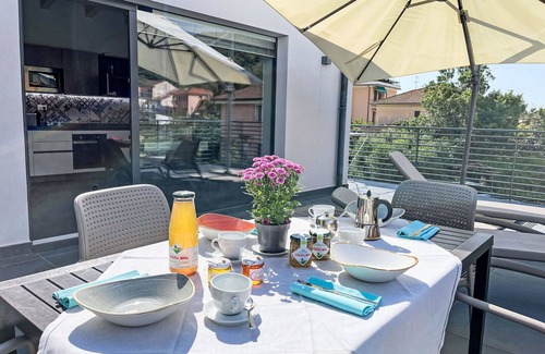 Caramagna Ligure Apartment | Cosy apartment for 4 people with pool, A/C, WIFI, TV, terrace and pets allowed