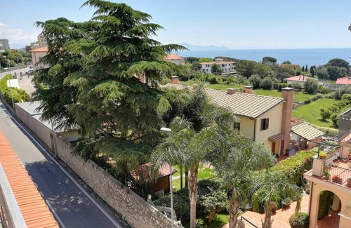 Formia Apartment | Cosy apartment for 4 people with A/C, WIFI, TV, terrace and pets allowed