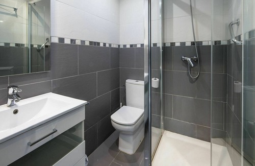 Elviria Apartment | Cosy apartment for 4 people with WIFI, pool, TV and terrace