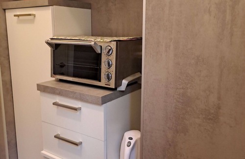 Pontedecimo Apartment | Cosy apartment for 4 people with A/C, WIFI, TV, balcony and panoramic view, close to Portofino