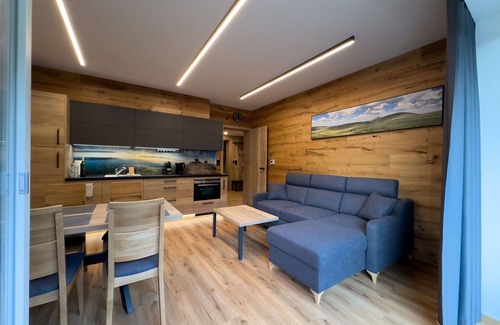 Pec pod Snezkou Apartment | Cosy apartment for 5 guests with WIFI, TV, balcony, panoramic view and parking