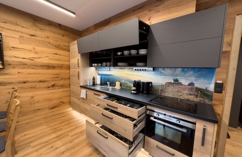 Pec pod Snezkou Apartment | Cosy apartment for 5 guests with WIFI, TV, balcony, panoramic view and parking