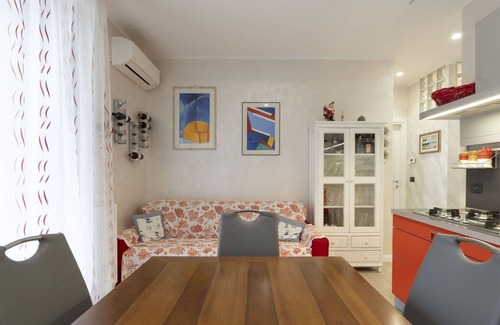 Sanremo Apartment | Cosy apartment for 5 people with pool, WIFI, A/C and terrace