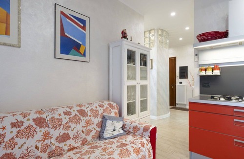 Sanremo Apartment | Cosy apartment for 5 people with pool, WIFI, A/C and terrace